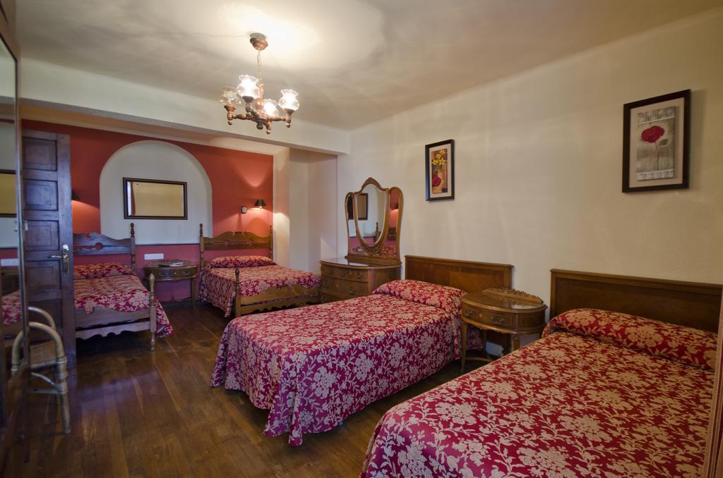 Hostal Ayestaran I Lekunberri Exterior foto